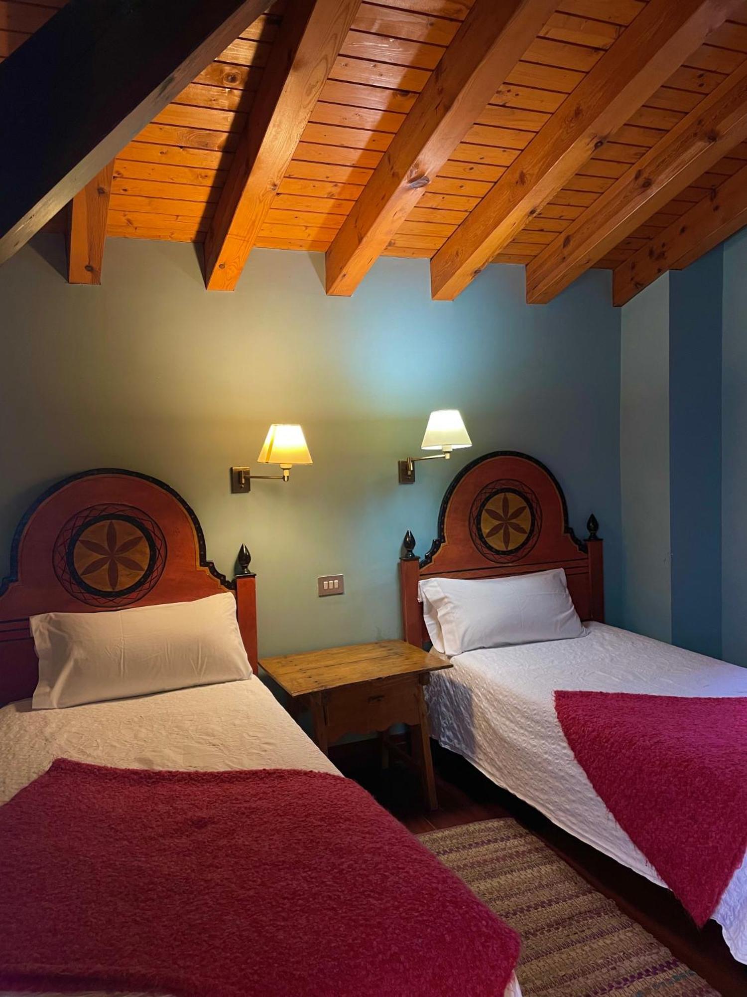 Hotel Konbenio Аморебьета-Эчано Экстерьер фото