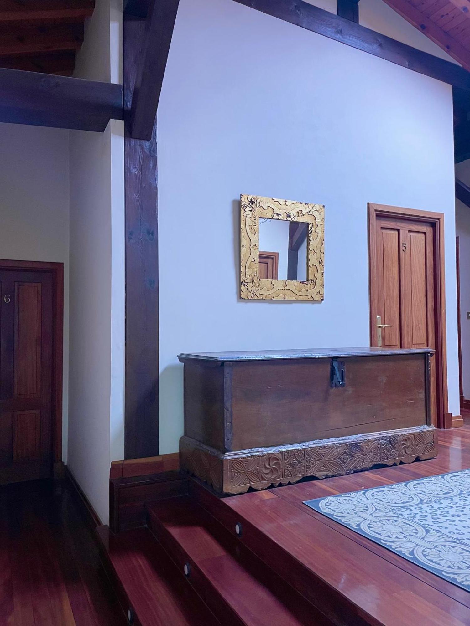 Hotel Konbenio Аморебьета-Эчано Экстерьер фото